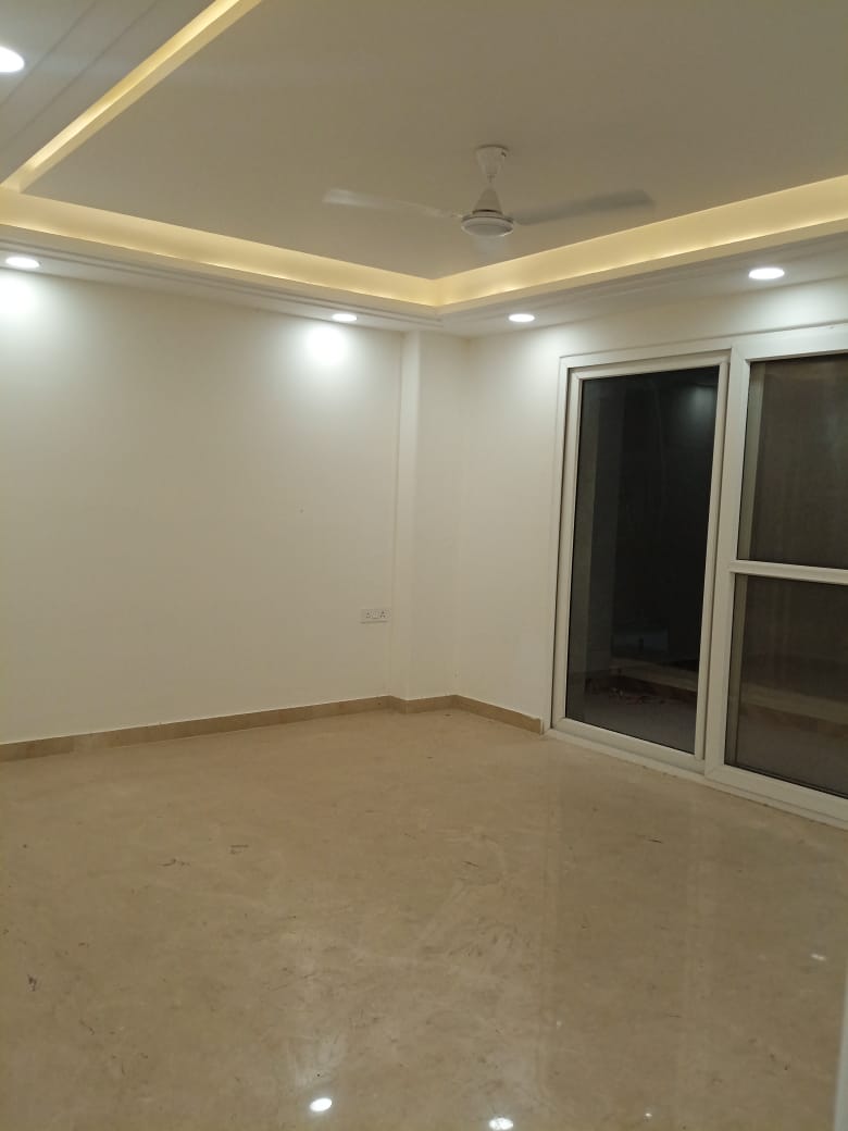 Residential Property 217yard 3BHK Floor For Sale In Rajouri Garden