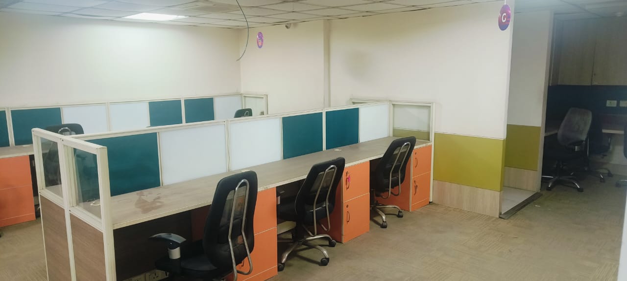 Commercial Property 12000sqft Floors For Lease In Udyog Vihar Phase-2