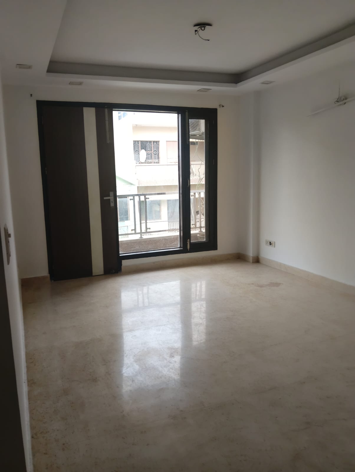 200 YARD RESIDENTIAL FOR LEASE IN NARAINA VIHAR