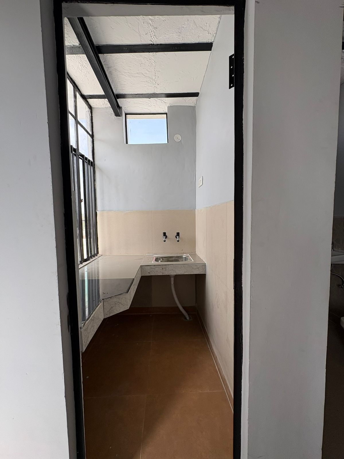 1BHK RESIDENTIAL FLOOR FOR LEASE IN NARAINA