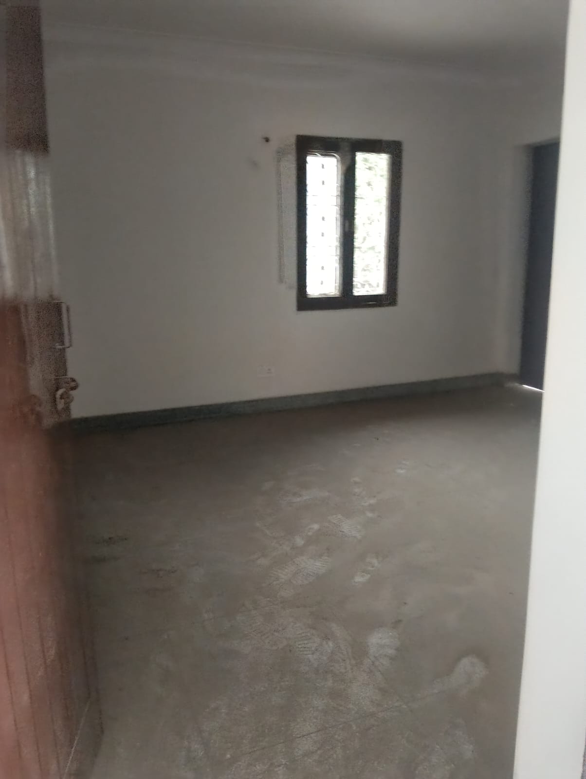 200 YARD RESIDENTIAL FLOOR FOR LEASE IN NARAINA VIHAR