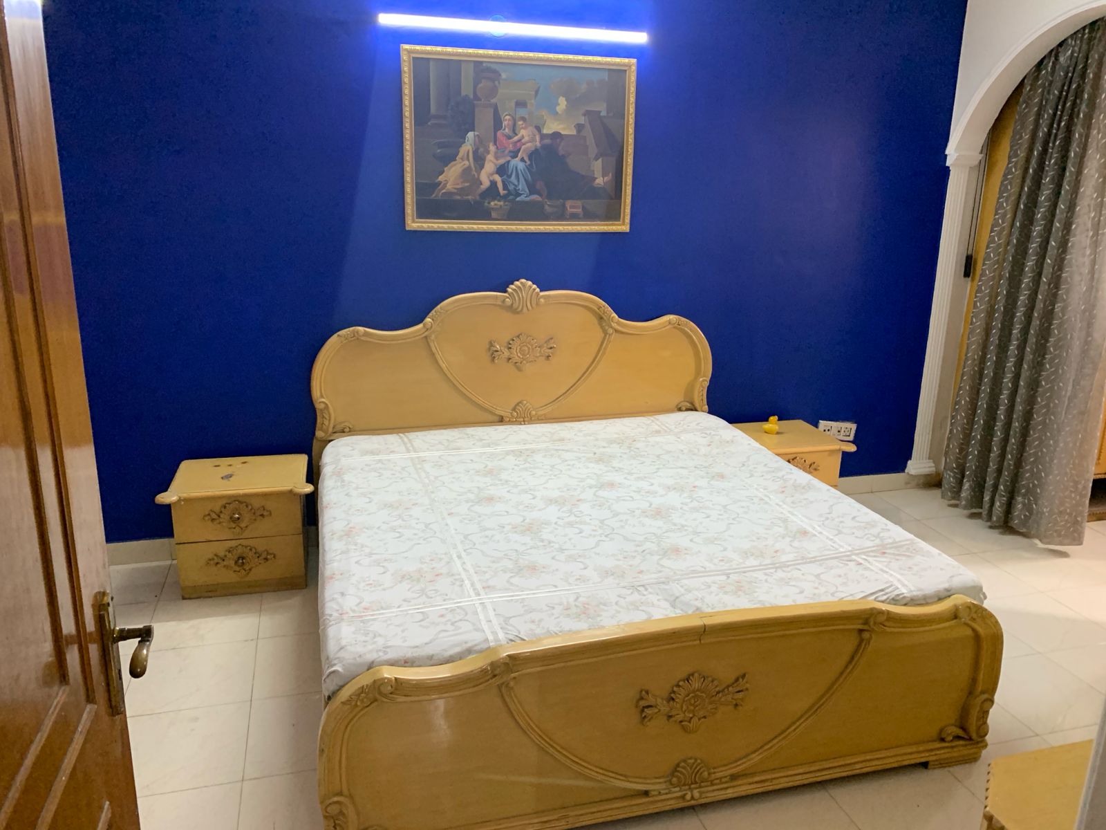 200 YARD RESIDENTIAL FLOOR FOR LEASE IN NARAINA VIHAR