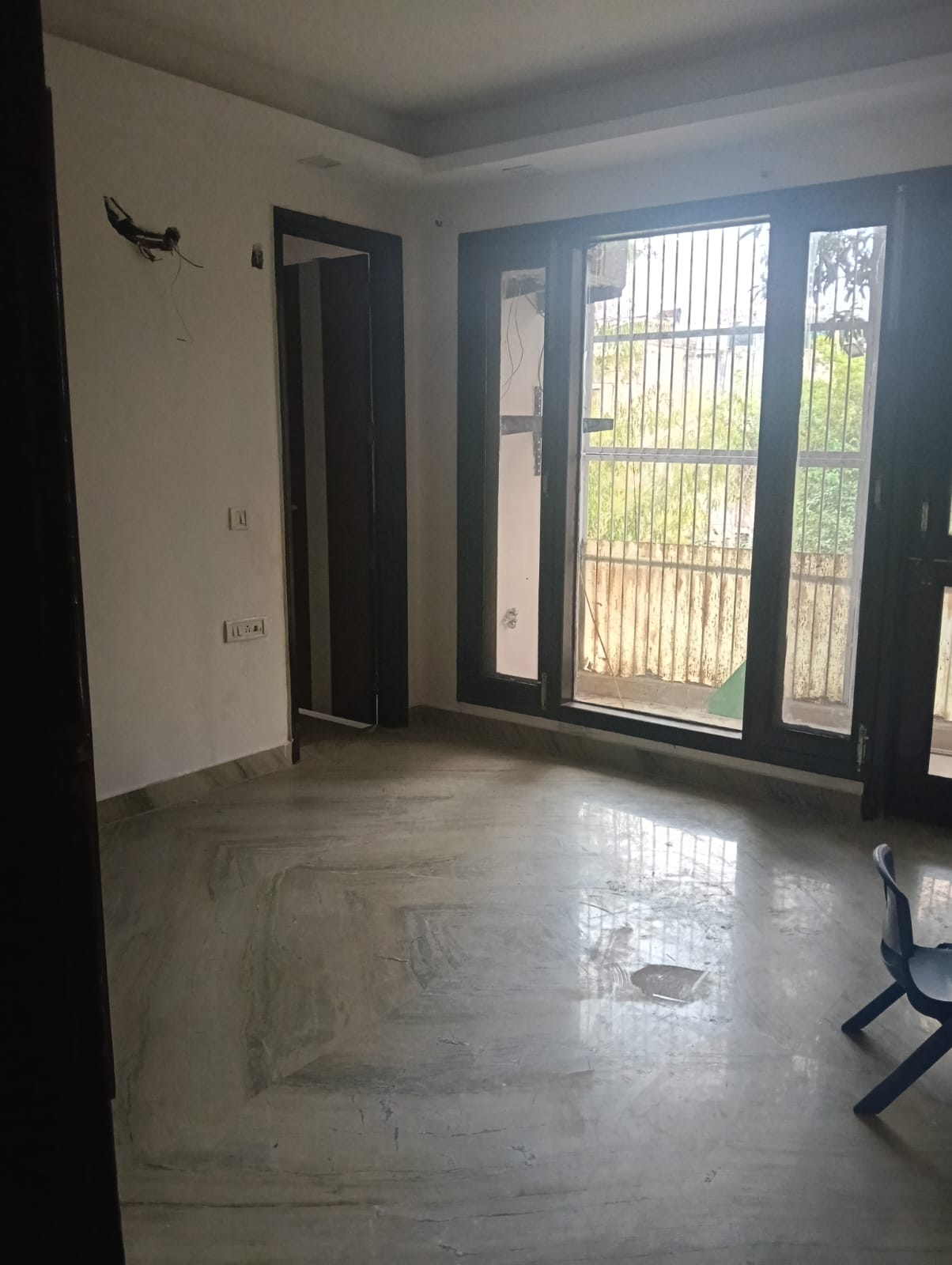 200 YARD RESIDENTIAL FOR LEASE IN NARAINA VIHAR