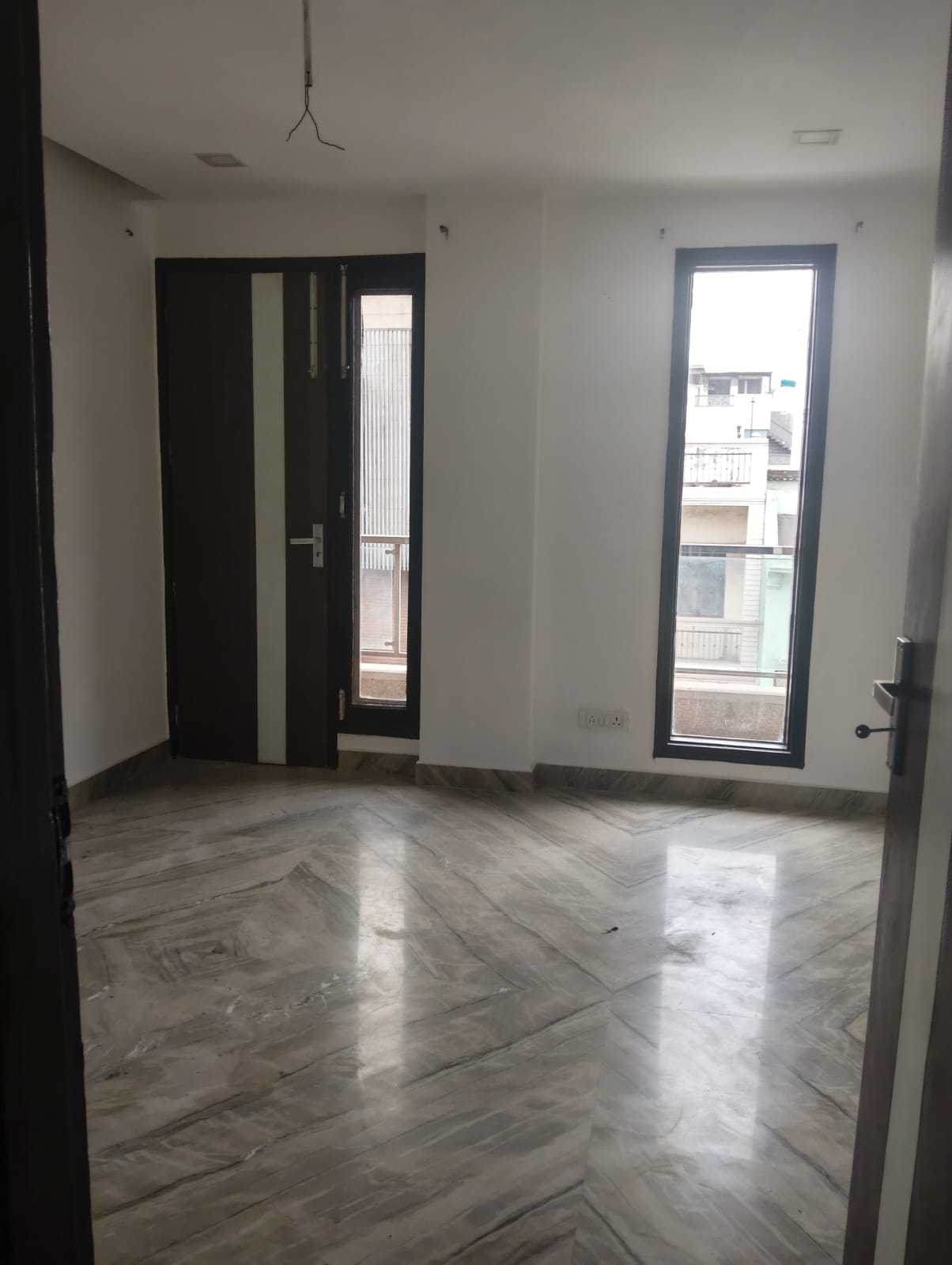 200 YARD RESIDENTIAL FOR LEASE IN NARAINA VIHAR