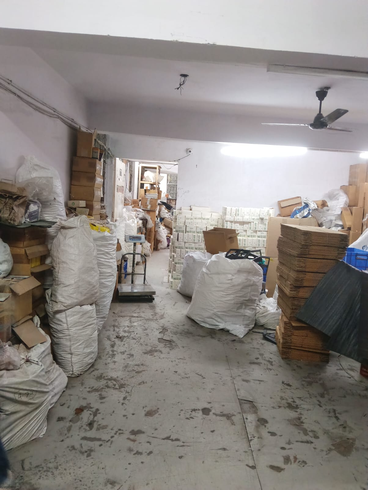 2000SQFT INDUSTRIAL FLOOR FOR LEASE IN NARAINA